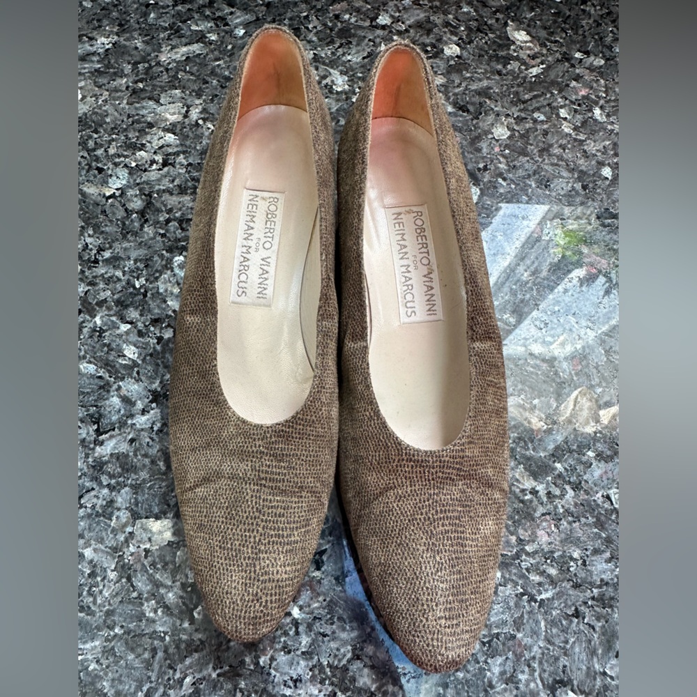 Vintage Roberto Vianni for Neiman Marcus Brown Texture Low Heeled Pumps Size 8.5